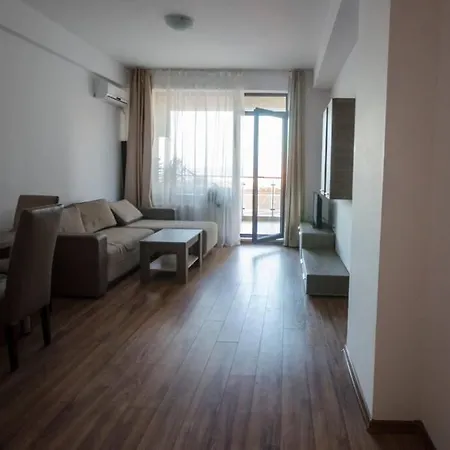 דירה Summerland, 30m From Beach&best Clubs, Nuba, Fratelli, Ammos מאמאיה
